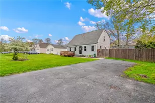 59 Belvedere Dr, Bristol, RI 02809 - Photo 3