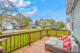 59 Belvedere Dr, Bristol, RI 02809 - Photo 5