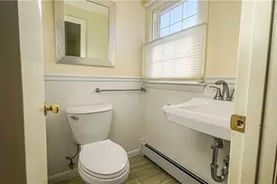 114 Birchwood Dr, Cranston, RI 02920 - Photo 11