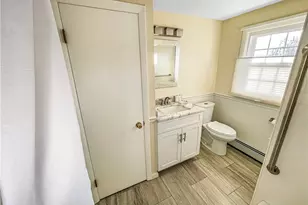114 Birchwood Dr, Cranston, RI 02920 - Photo 9