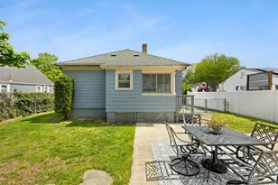 41 Ash Ave, Cranston, RI 02910 - Photo 31