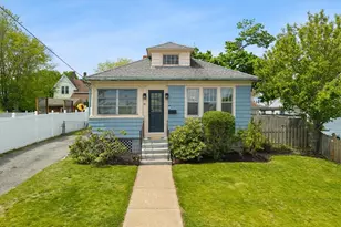 41 Ash Ave, Cranston, RI 02910 - Photo 1