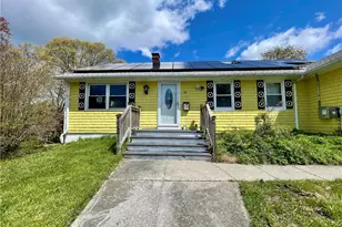 54 Durfee Rd, Tiverton, RI 02878 - Photo 3