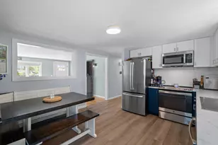 188 Fair St, Warwick, RI 02888 - Photo 17