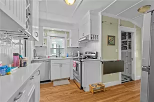 5 Elliot Pl, Newport, RI 02840 - Photo 27