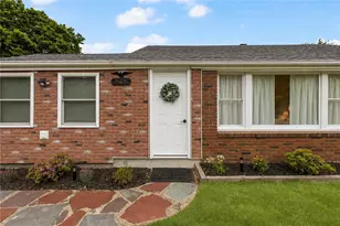 461 River Rd, Lincoln, RI 02865 - Photo 1