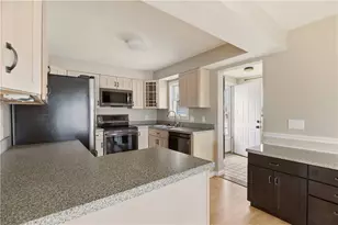 507 County Rd, Barrington, RI 02806 - Photo 25