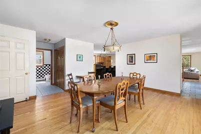6 Country Road, Warren, RI 02885 - Photo 17