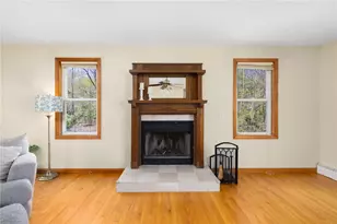 6 Country Rd, Warren, RI 02885 - Photo 5