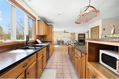 6 Country Road, Warren, RI 02885 - Photo 13