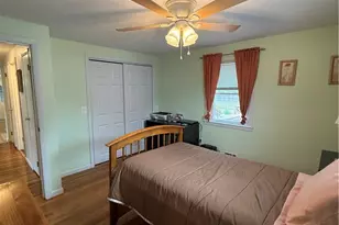 124 Zinnia Dr, Cranston, RI 02920 - Photo 17