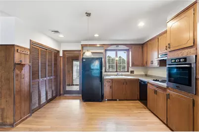 43 Isabella Avenue, Providence, RI 02908 - Photo 11