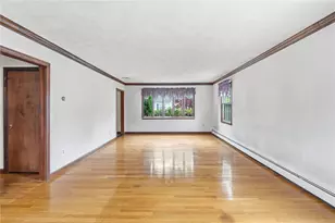 43 Isabella Ave, Providence, RI 02908 - Photo 5