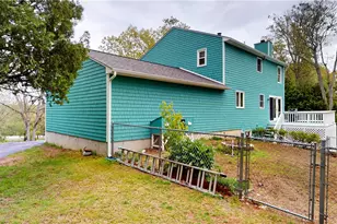 22 Ridgewood Dr, Scituate, RI 02857 - Photo 3