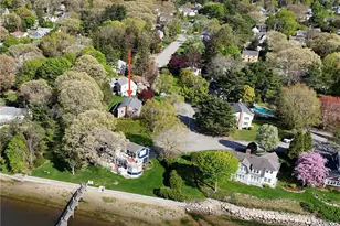 11 Henry Dr, Barrington, RI 02806 - Photo 3