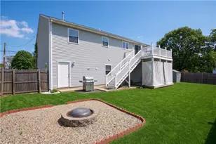 234 3rd Ave, Cranston, RI 02910 - Photo 29