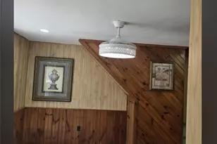 25 Wilson St, West Warwick, RI 02893 - Photo 3