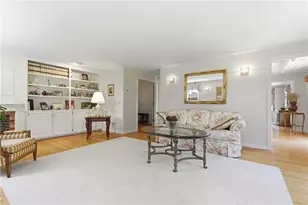 2 N Hereford Dr, Cumberland, RI 02864 - Photo 3