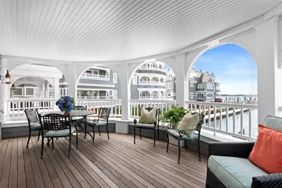 24 Brown and Howard #302, Newport, RI 02840 - Photo 7