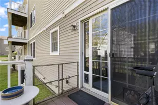 231 Maple Ave, Newport, RI 02840 - Photo 31