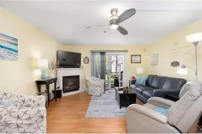 231 Maple Avenue #201, Newport, RI 02840 - Photo 13