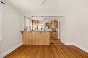 53 Berkeley Ave, Newport, RI 02840 - Photo 15