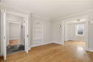 53 Berkeley Ave, Newport, RI 02840 - Photo 5