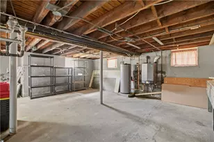 53 Berkeley Ave, Newport, RI 02840 - Photo 25