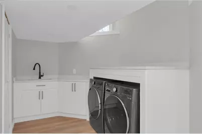 19 Rhode Island Avenue, Providence, RI 02906 - Photo 39