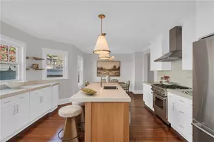 19 Rhode Island Ave, Providence, RI 02906 - Photo 11