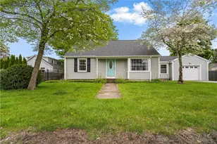 6 Cole St, Smithfield, RI 02828 - Photo 1