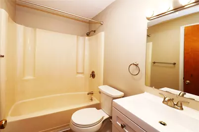 16 Race Street #2, Middletown, RI 02842 - Photo 19