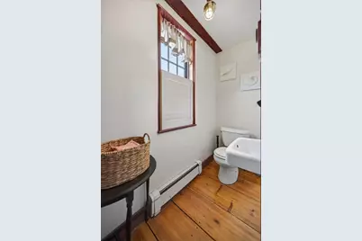 9 Thames Street, Newport, RI 02840 - Photo 21