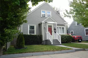 225 Leah St, Providence, RI 02908 - Photo 3