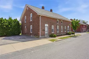 17 Victory St, Cumberland, RI 02864 - Photo 3