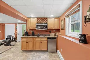 20 Follett St, North Smithfield, RI 02896 - Photo 21