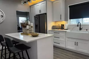 2 Parkview Ave, Providence, RI 02905 - Photo 35
