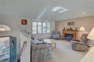 60 North St, Cranston, RI 02920 - Photo 13