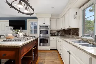1 Gladridge Dr, East Greenwich, RI 02818 - Photo 9