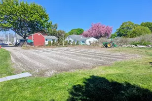 1609 W Main Rd, Middletown, RI 02842 - Photo 31