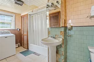 1162 Douglas Pike, Smithfield, RI 02917 - Photo 15