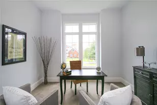 01 Venus Dr, Warwick, RI 02818 - Photo 17