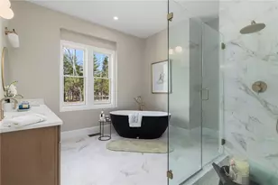 01 Venus Dr, Warwick, RI 02818 - Photo 19