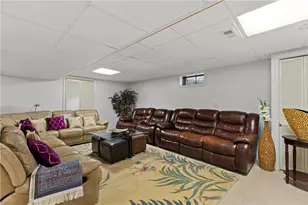 27 Alpine Estates Dr, Cranston, RI 02921 - Photo 31