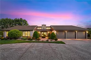 27 Alpine Estates Dr, Cranston, RI 02921 - Photo 1