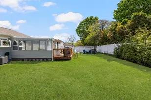 25 John St, North Providence, RI 02904 - Photo 13