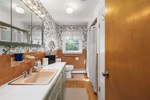 25 John St, North Providence, RI 02904 - Photo 9