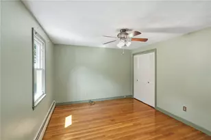 128 Grandview Ave, Lincoln, RI 02865 - Photo 13