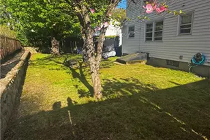 4 Dunbar St, Providence, RI 02909 - Photo 13