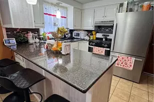 4 Dunbar St, Providence, RI 02909 - Photo 17